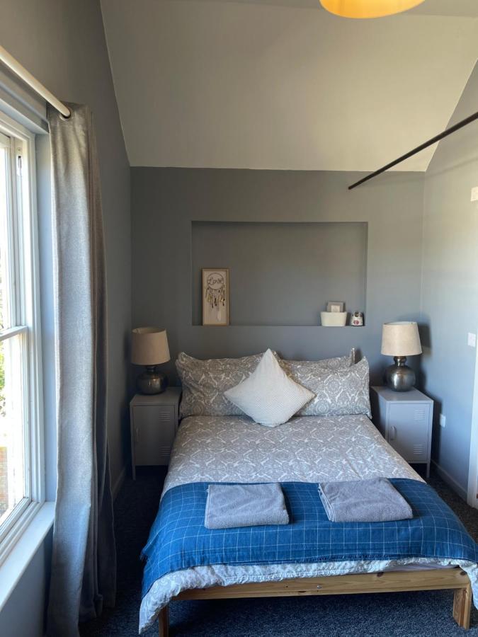 House -stylish In Village Location Apartment